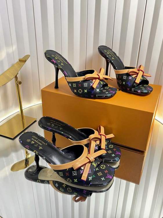 Picture of Louis Vuitton Shoes _SKULVsz35-41mnq010113677